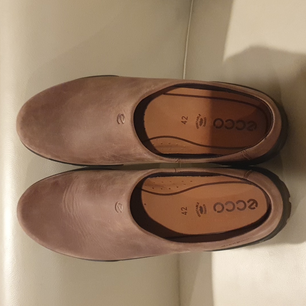 Ecco women's clogs size 42 (11-11.5)